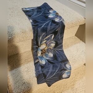 Haute Hijab Rectangle Chiffon – Floral Navy